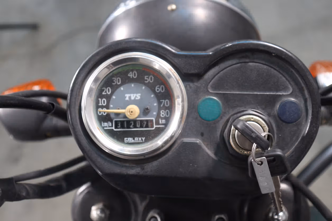 TVS XL 100