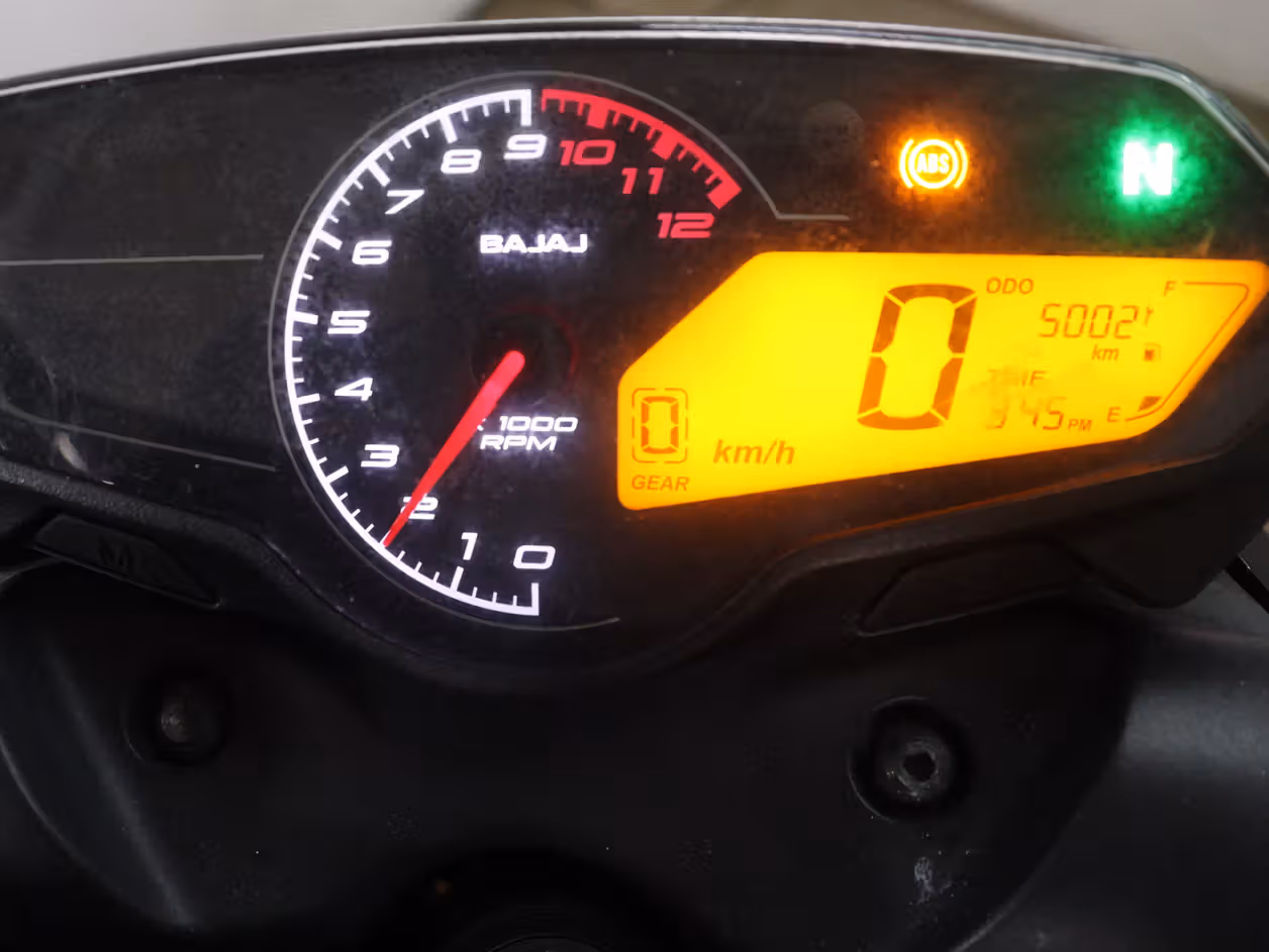 Bajaj Pulsar N150 Single Disc