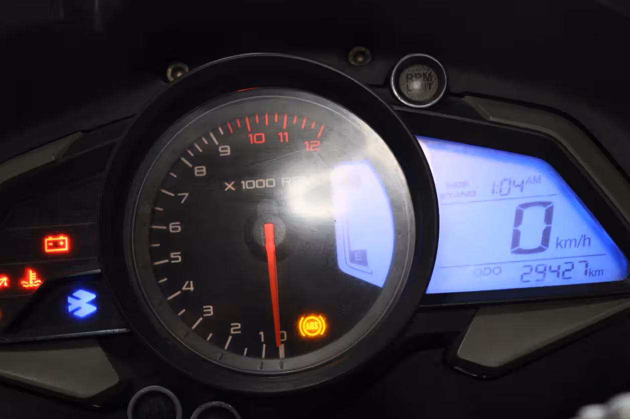 Bajaj Pulsar RS 200 ABS