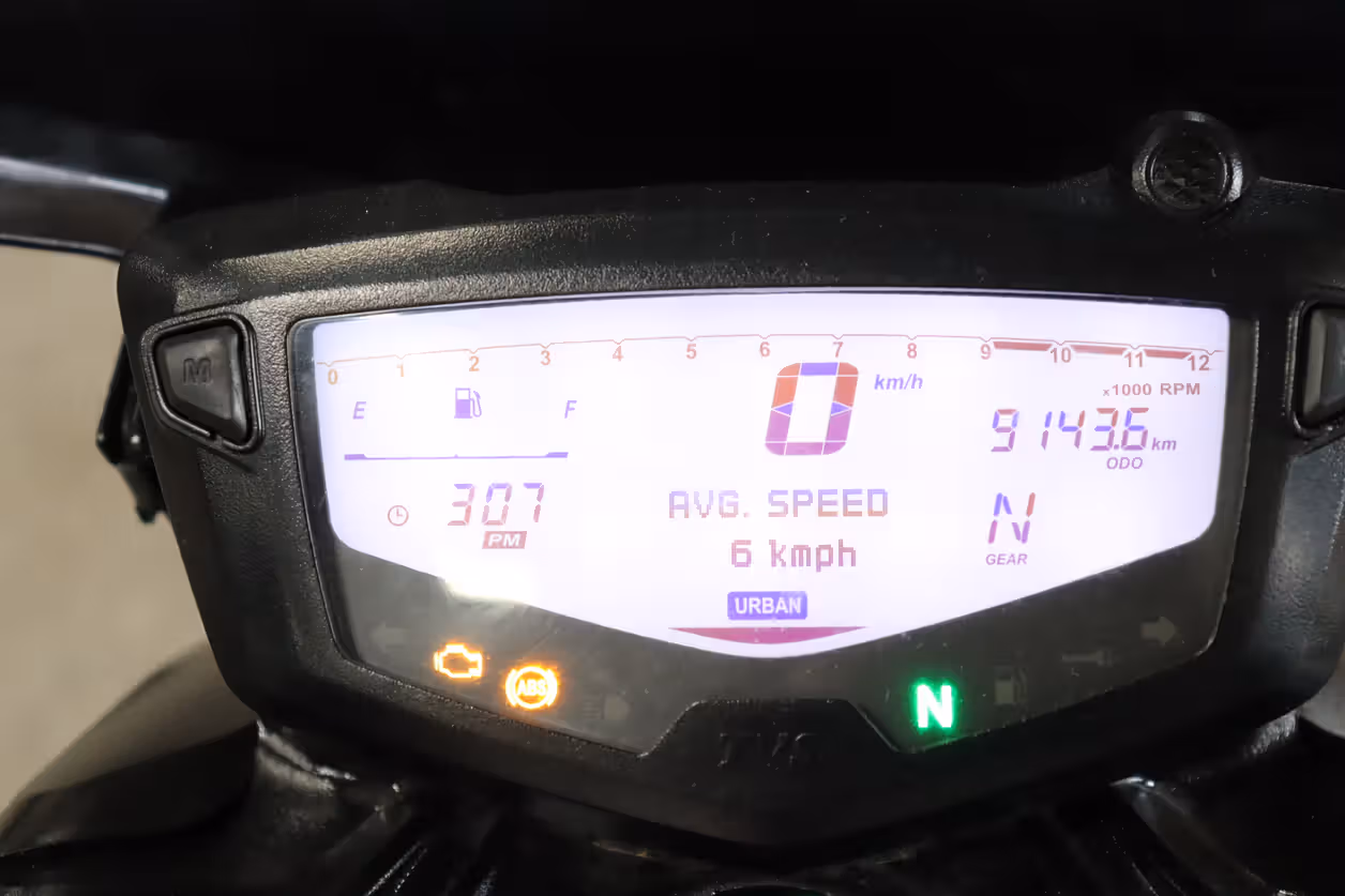 TVS Apache RTR 200 4V
