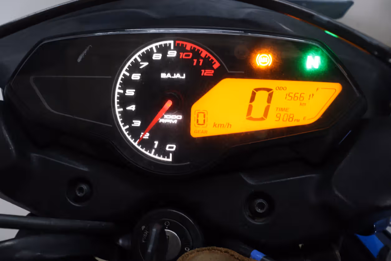 Bajaj Pulsar P150 Single Disc