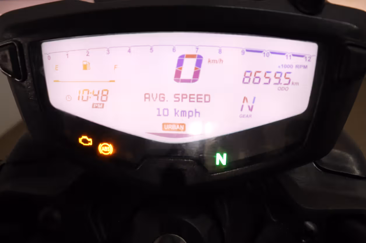 TVS Apache RTR 200 4V