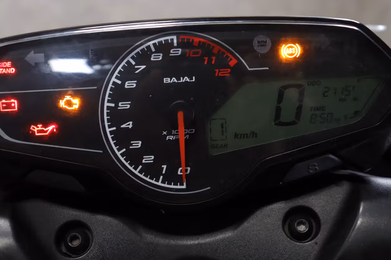 Bajaj Pulsar N250 Dual Channel