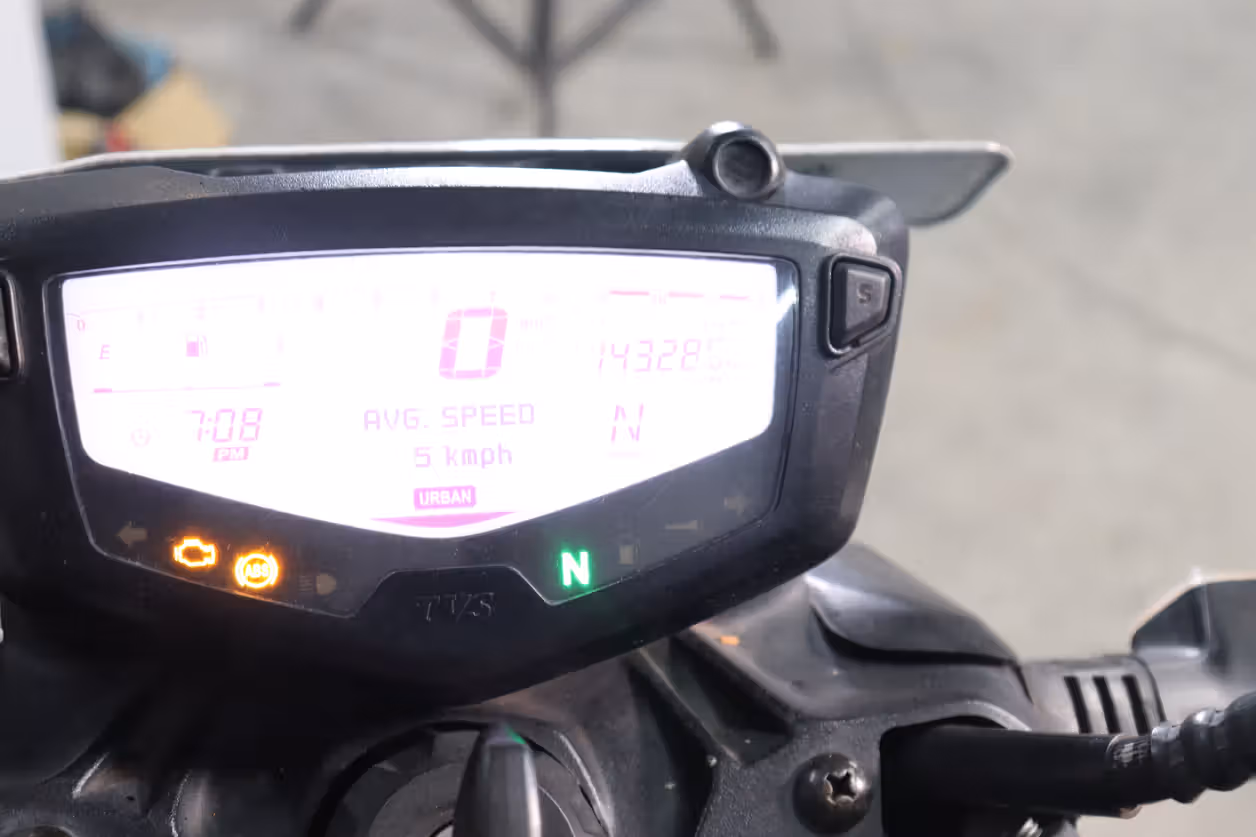 TVS Apache RTR 200 4V