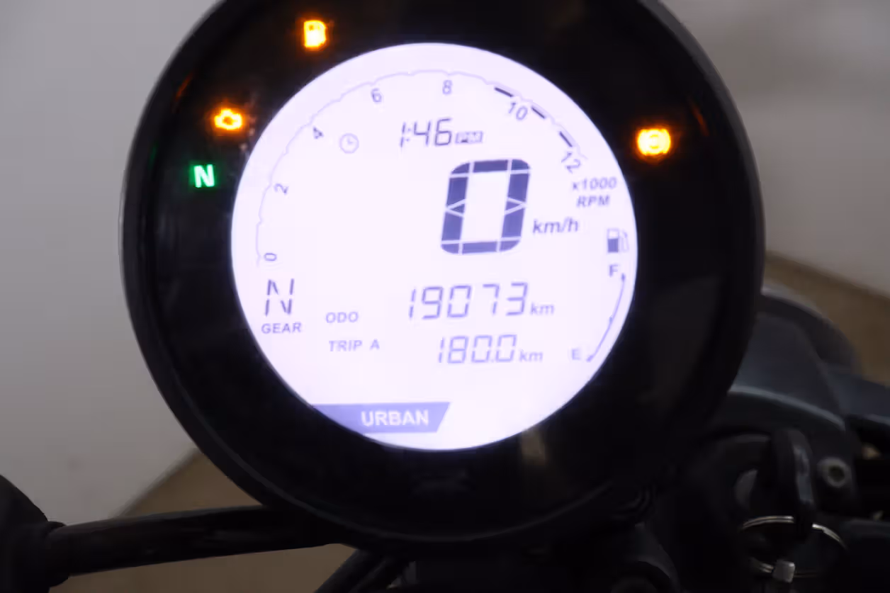 TVS Ronin Base Lightning Black