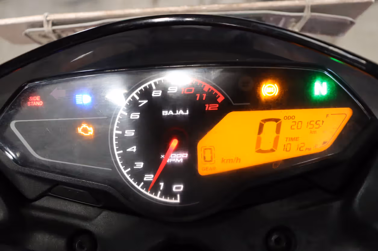 Bajaj Pulsar P150 Single Disc