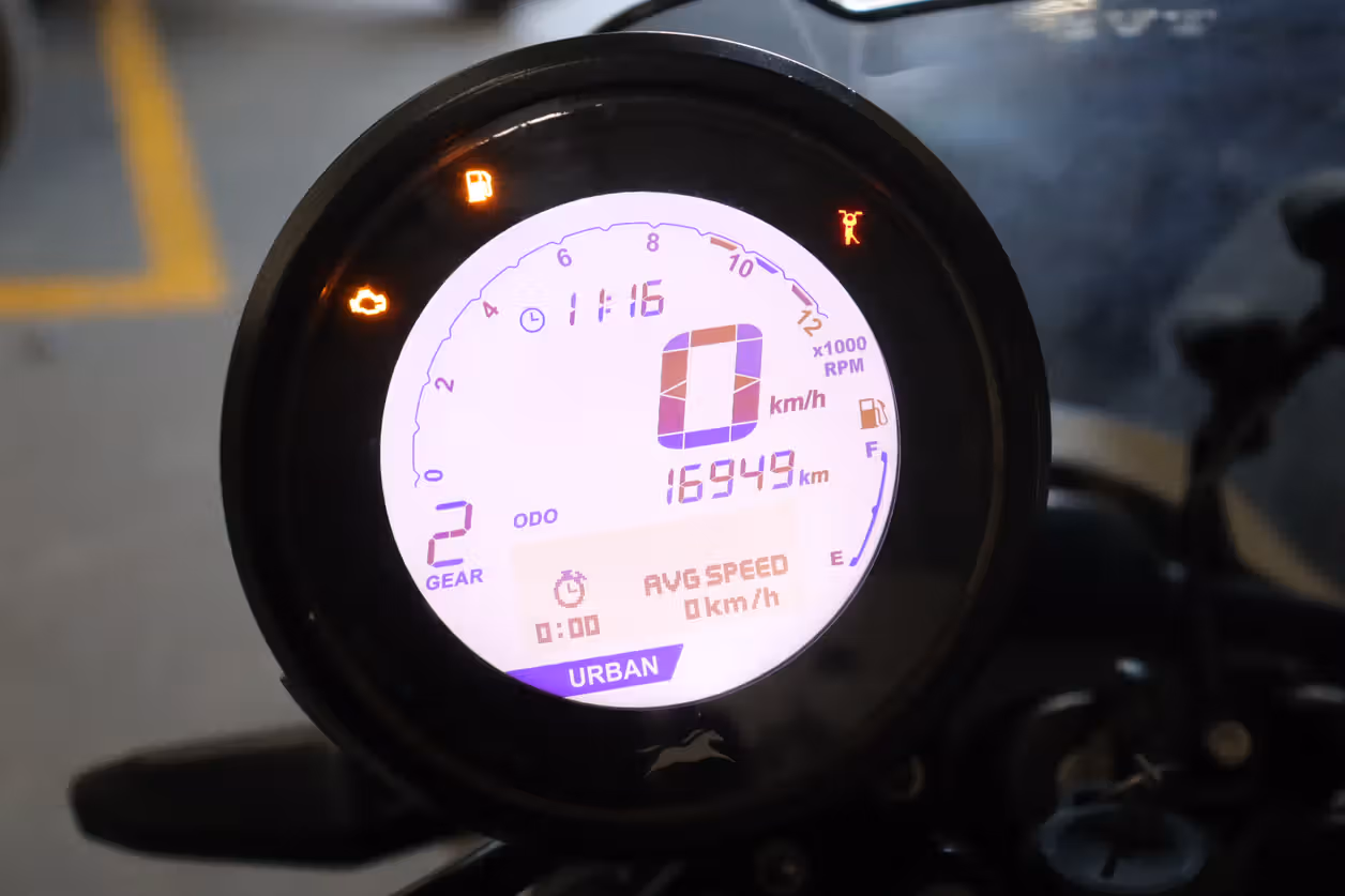 TVS Ronin Base Lightning Black