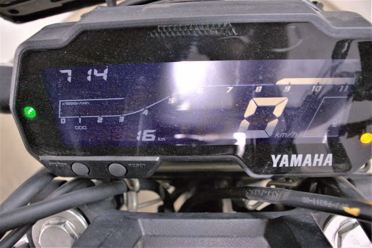 Yamaha FZS FI V4 STD