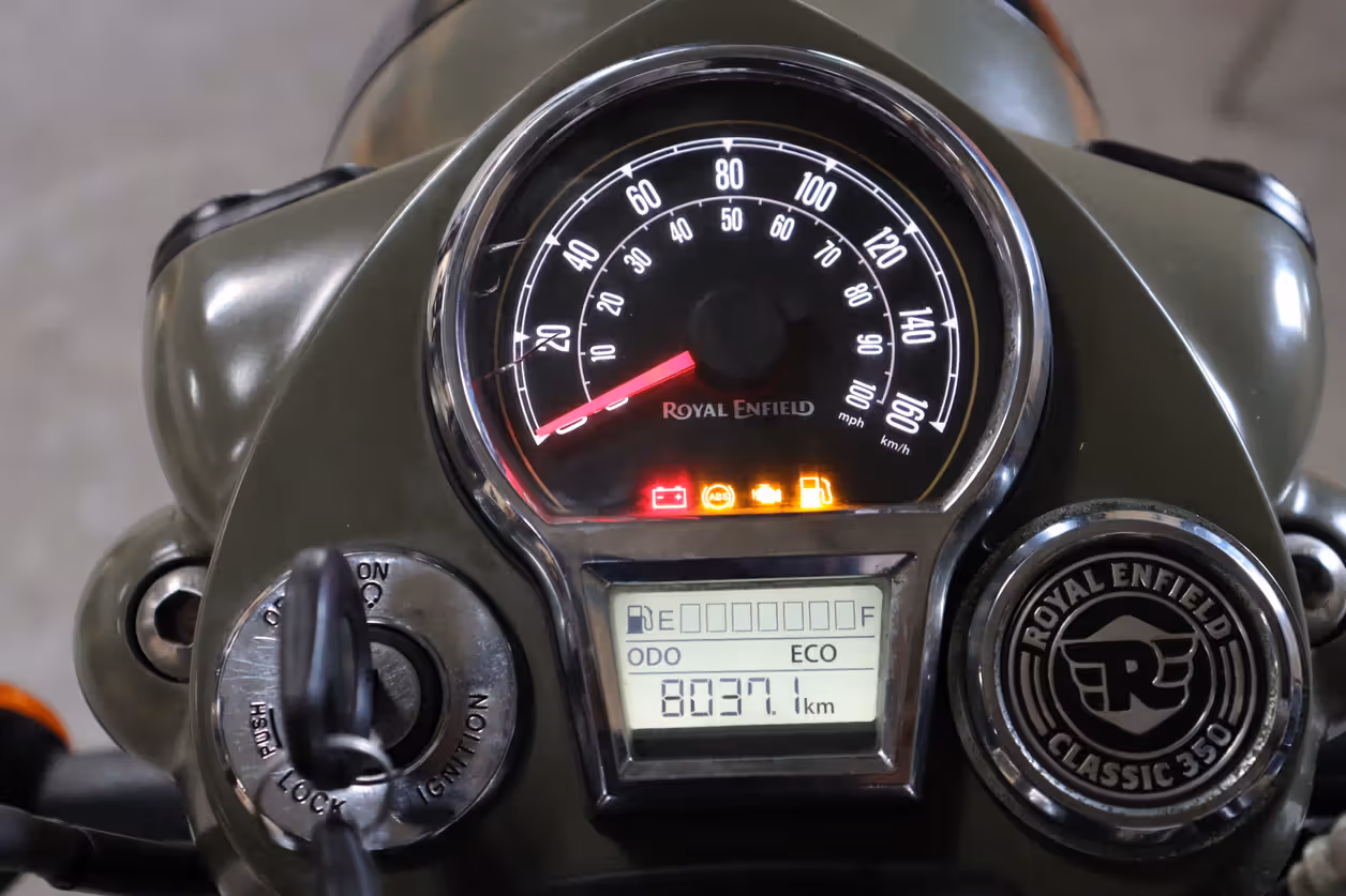Royal Enfield Classic 350 Signals Edition