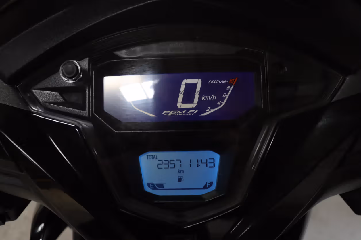 Honda DIO 125 DLX