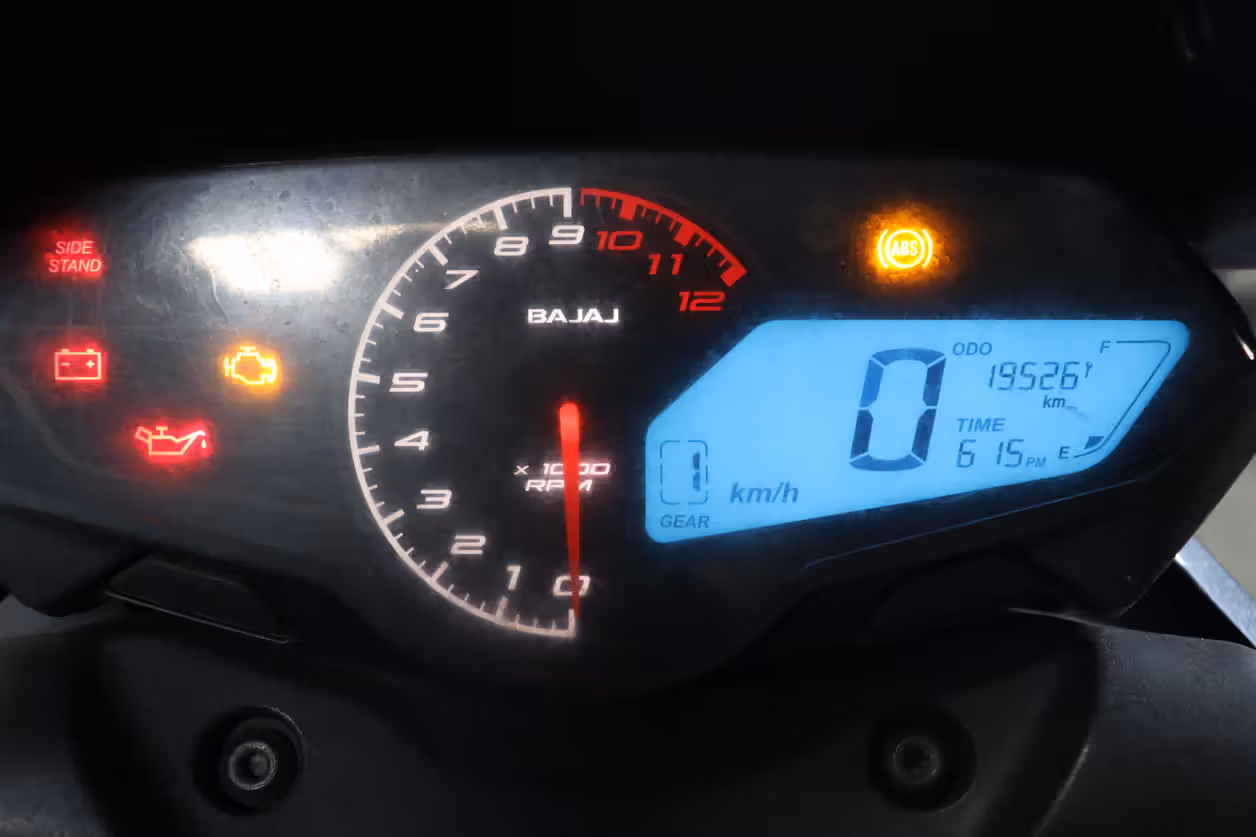 Bajaj Pulsar N250 Dual Channel