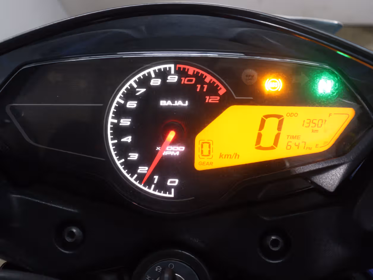 Bajaj Pulsar P150 Single Disc