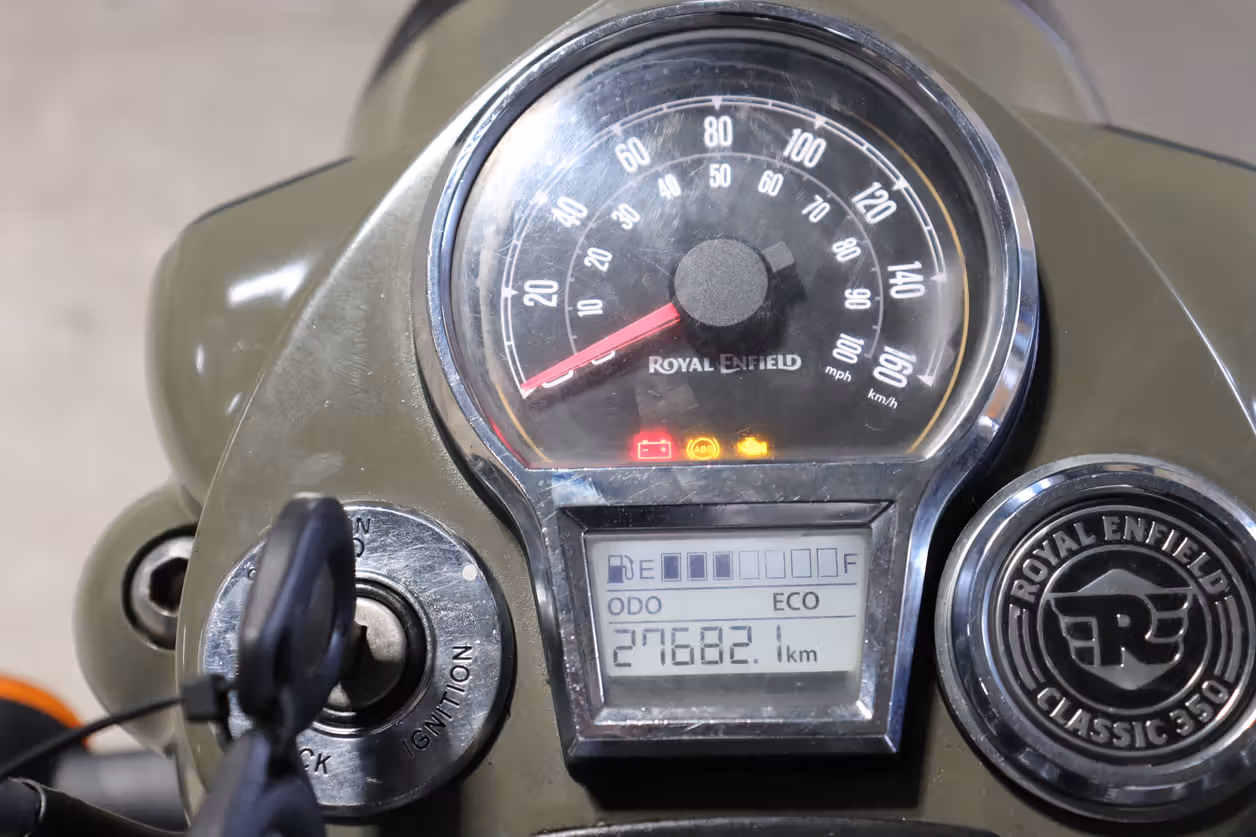 Royal Enfield Classic 350 Signals Edition