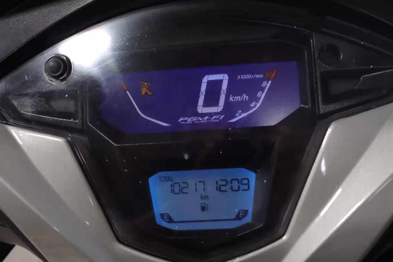 Honda DIO 125 DLX