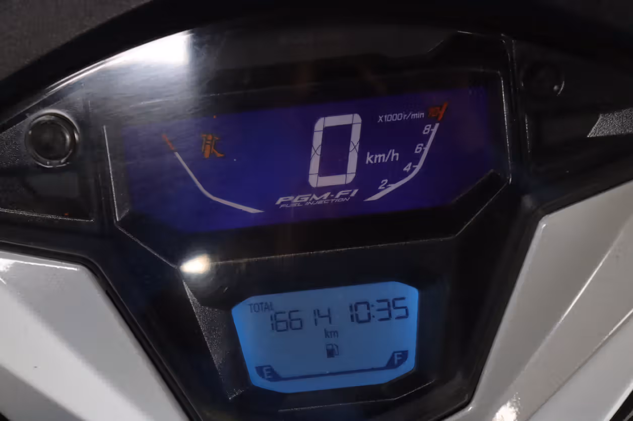 Honda DIO 125 DLX
