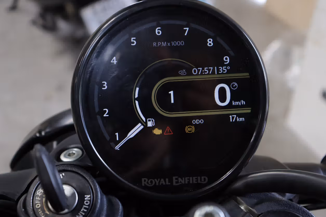 Royal Enfield Guerrilla 450 Analogue