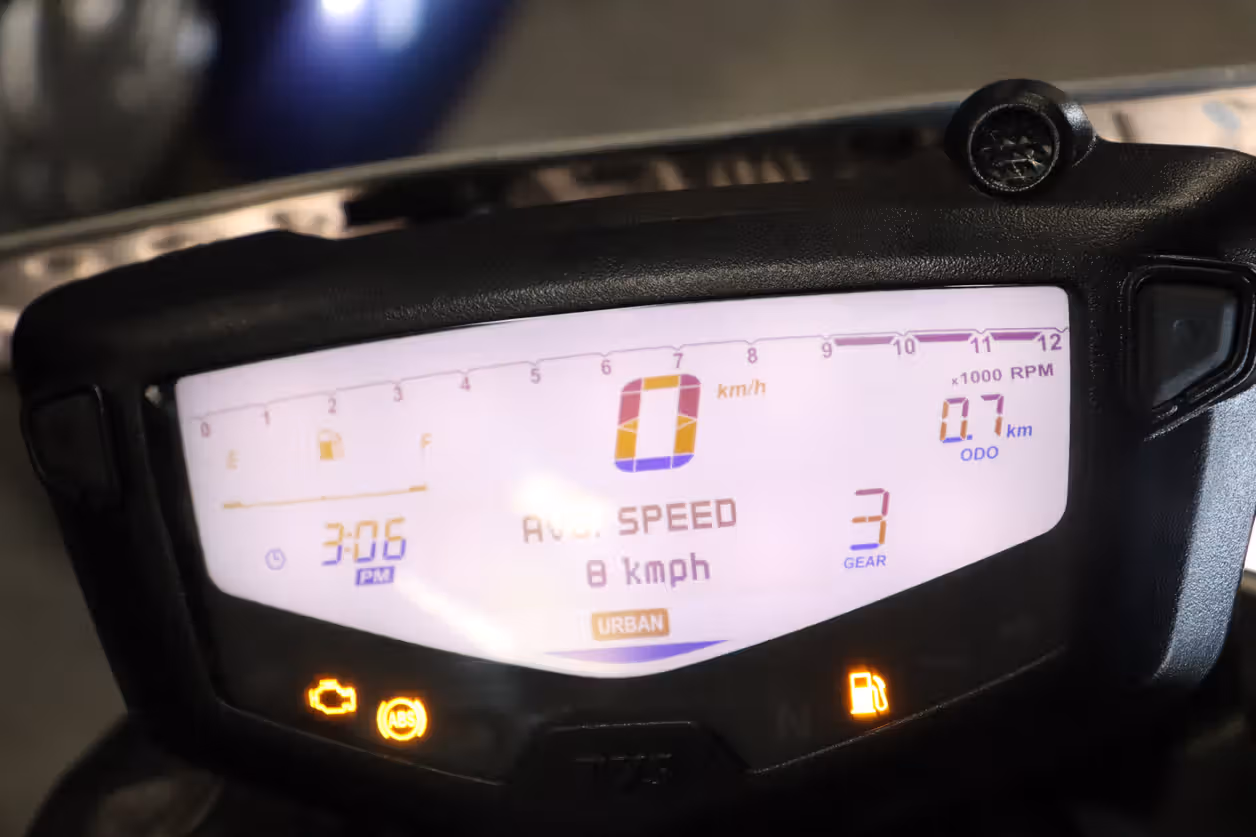 TVS Apache RTR 200 4V