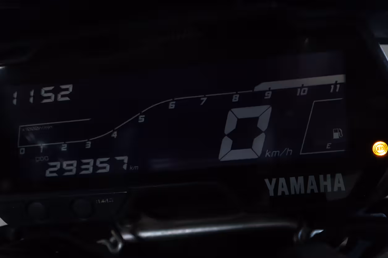 Yamaha FZS FI V4 STD