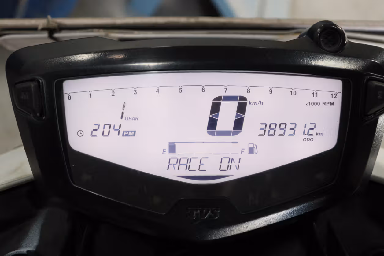 Tvs Apache Rtr 200 4V