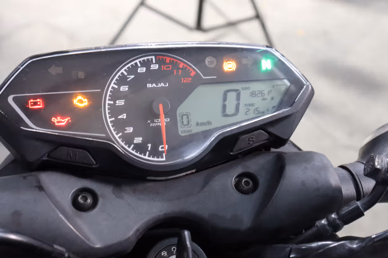 Bajaj Pulsar N160 Dual Channel