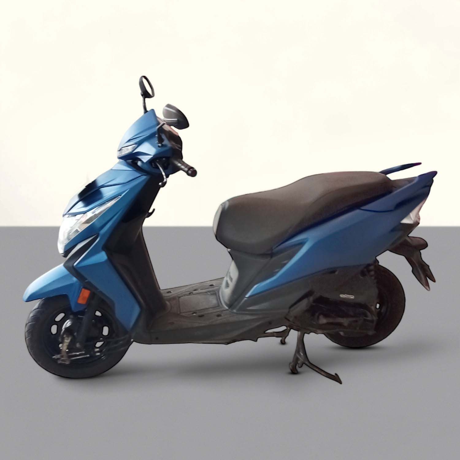 Honda DIO 110, 6,215 Kms - Pre-Owned Two Wheeler at DriveX