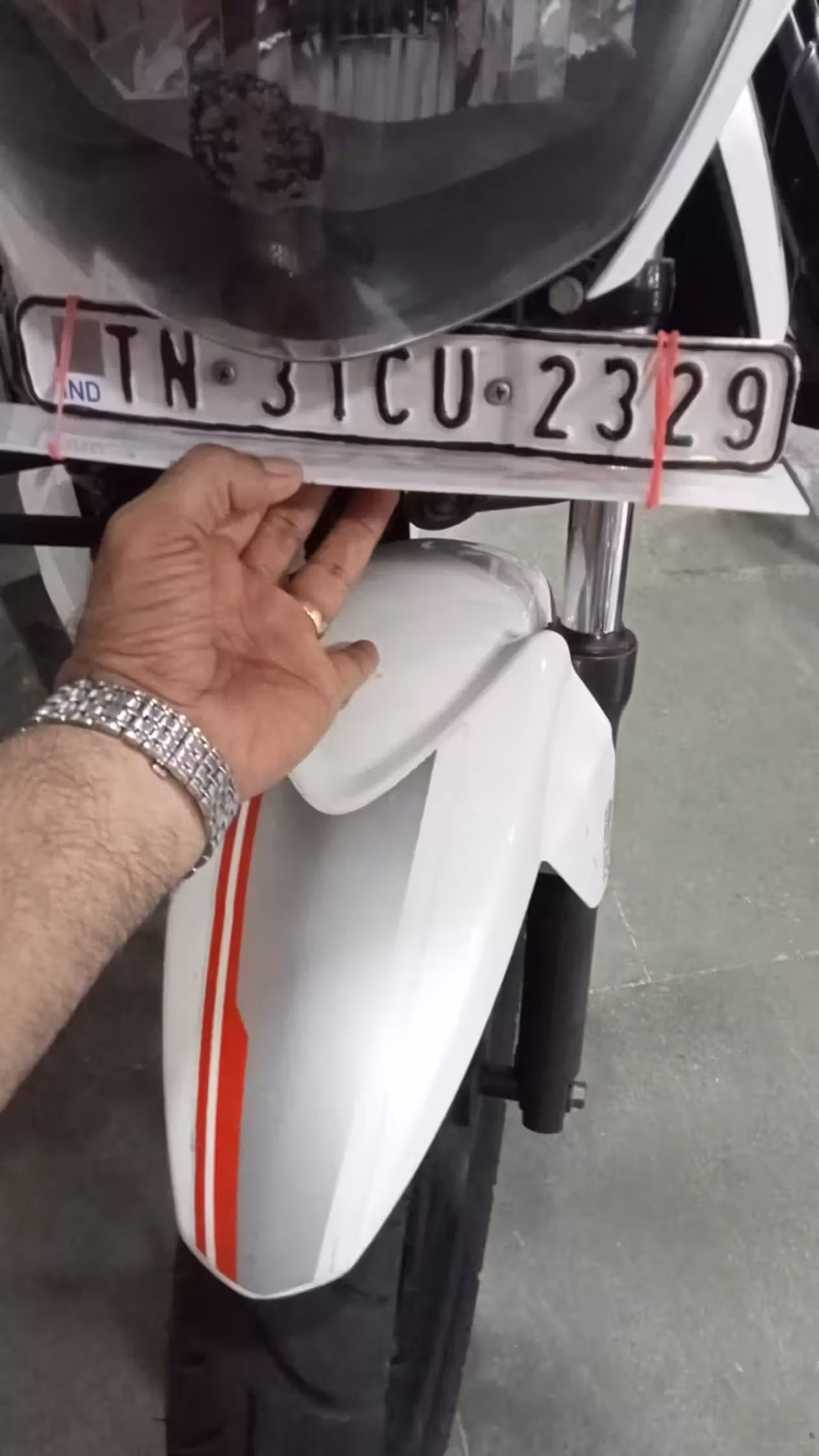 TVS Apache RTR 180 ABS