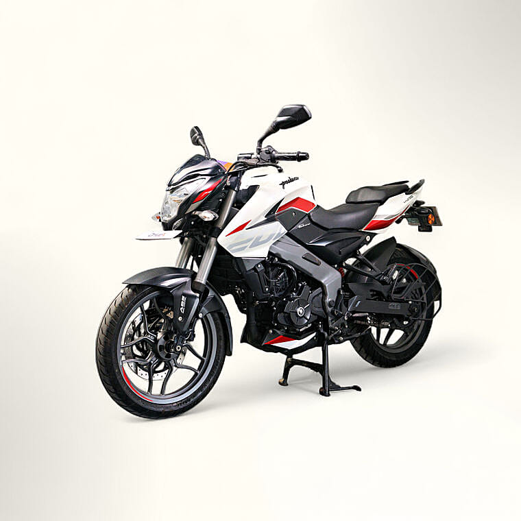 Bajaj Pulsar NS 200