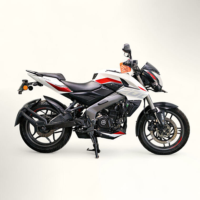 Bajaj Pulsar NS 200