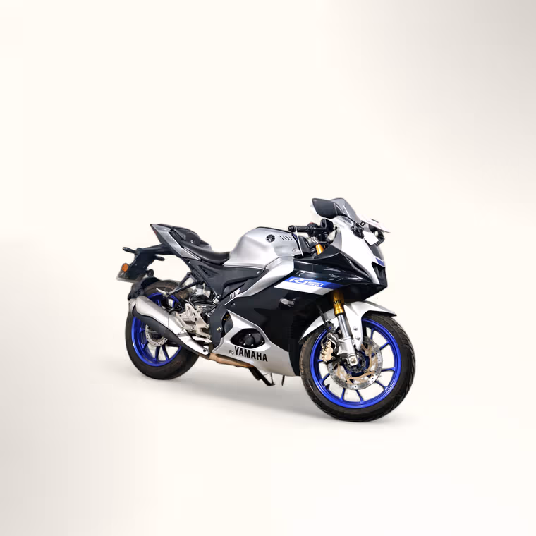 Yamaha R15M STD
