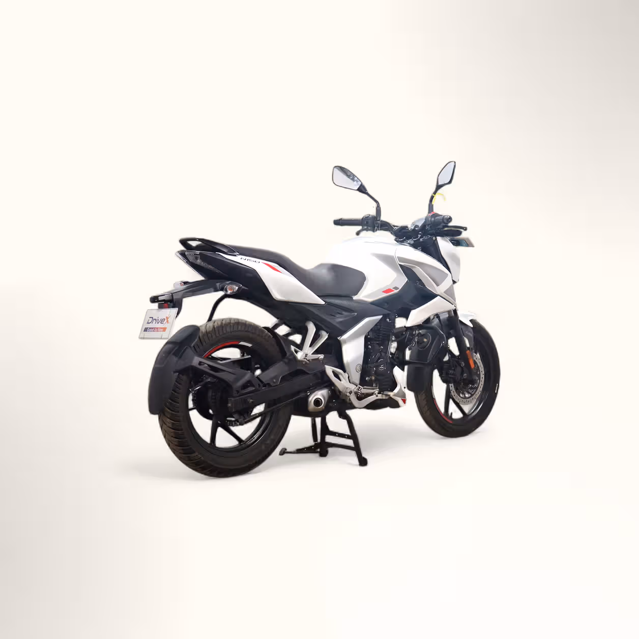 Bajaj Pulsar N150 Single Disc
