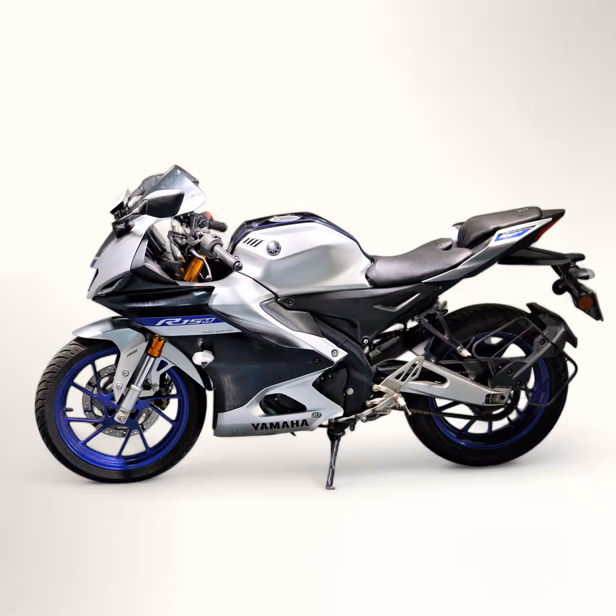 Yamaha R15M STD