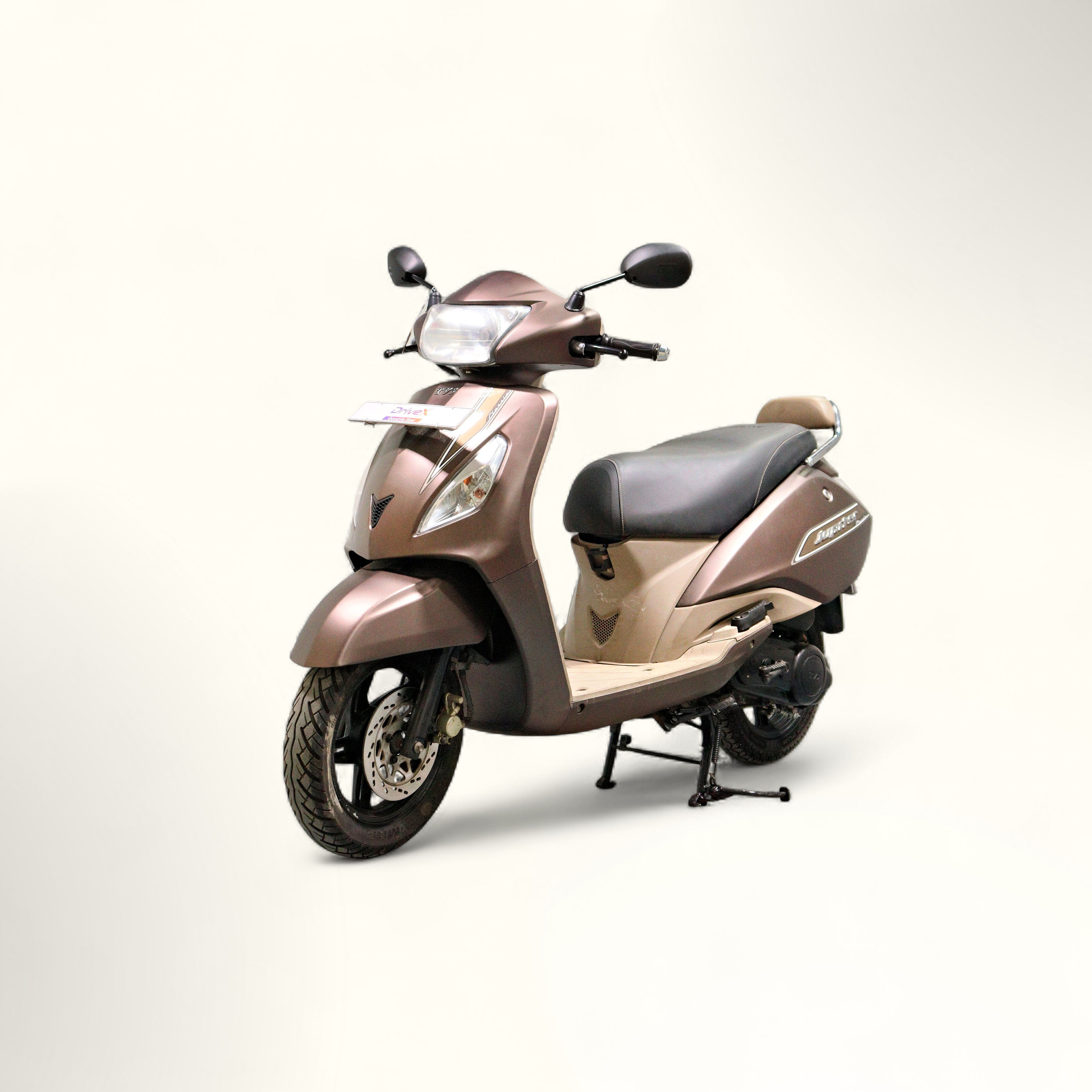 TVS Jupiter 110 Classic Disc, 40,045 Kms - Pre-Owned Two Wheeler at DriveX