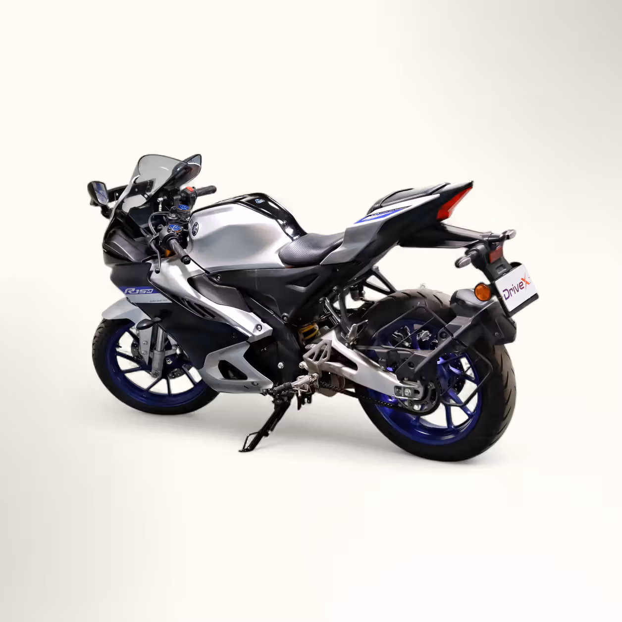 Yamaha R15M STD