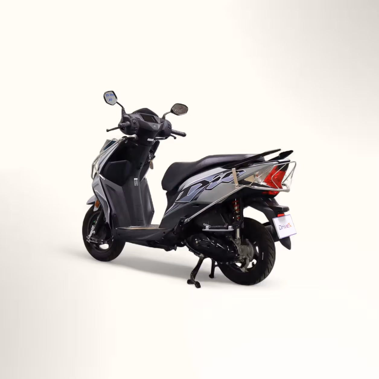 Honda DIO 125 DLX