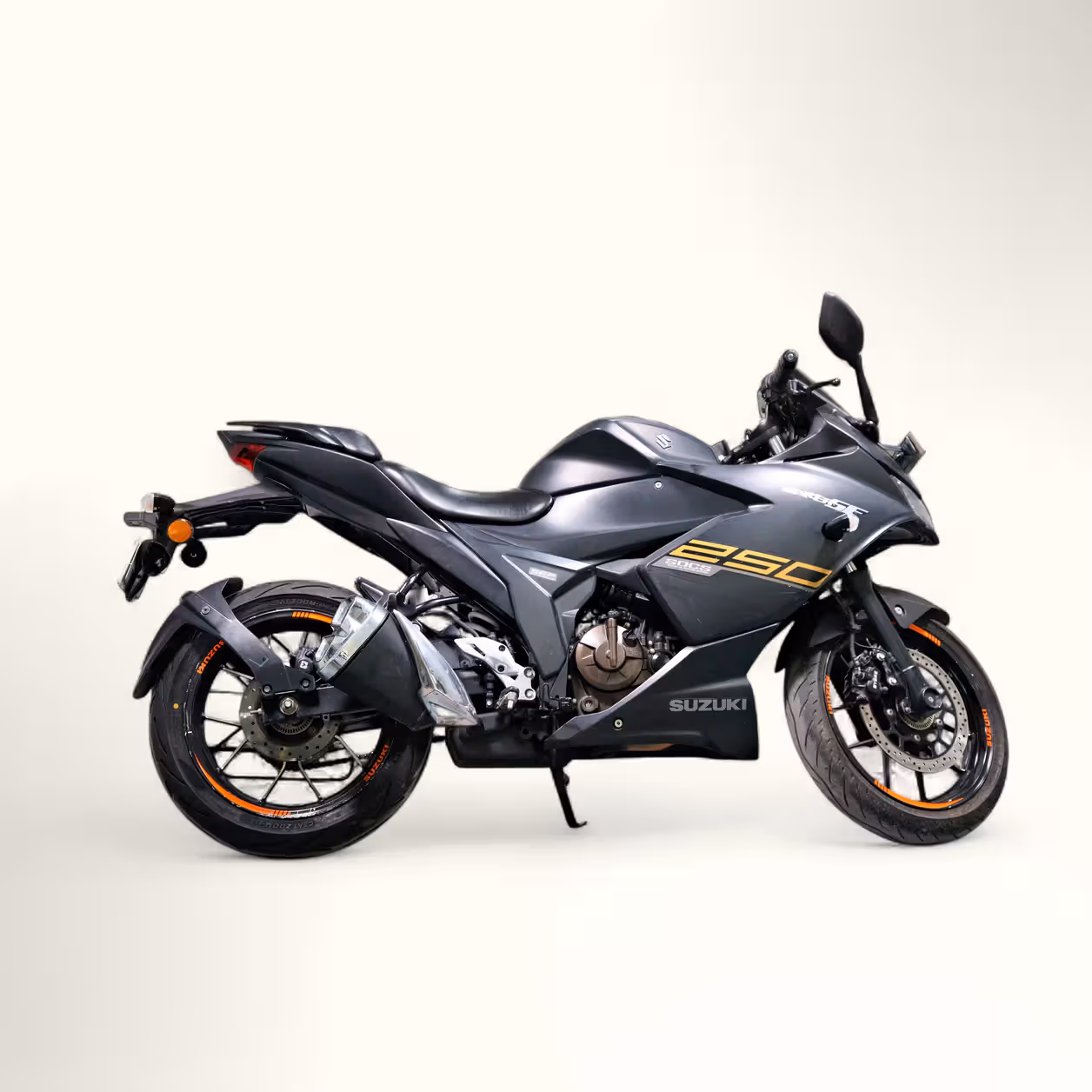 Suzuki Gixxer SF 250 ABS