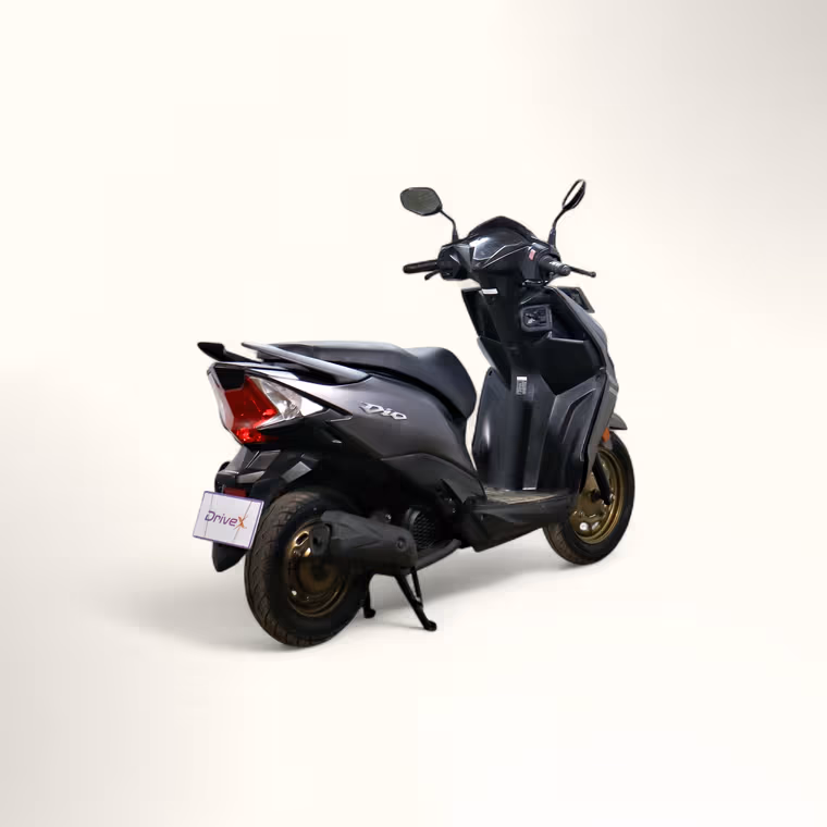 Honda DIO 125 DLX