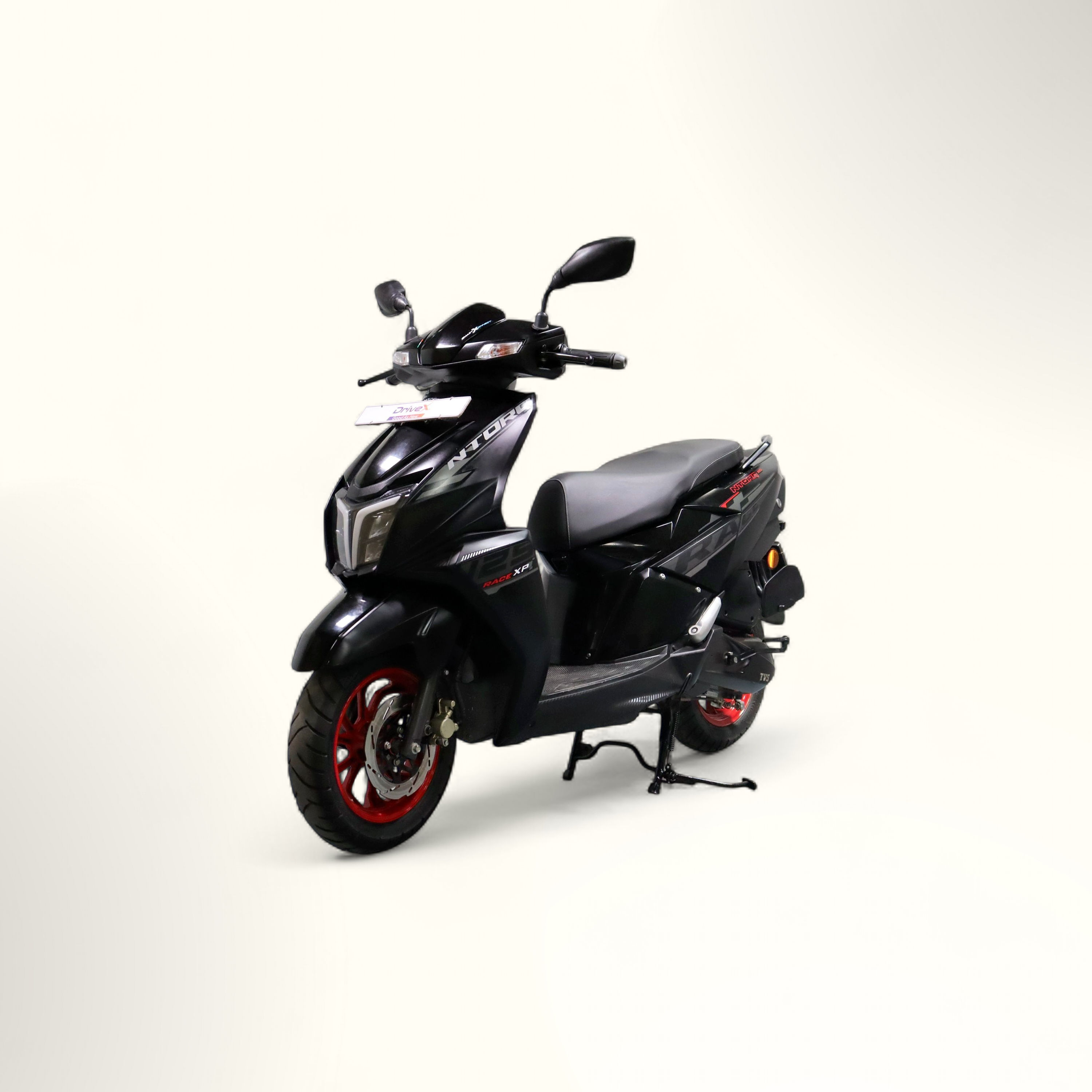 パン Buy Used & Second Hand scooter in Bangalore under ₹200000 | DriveX
