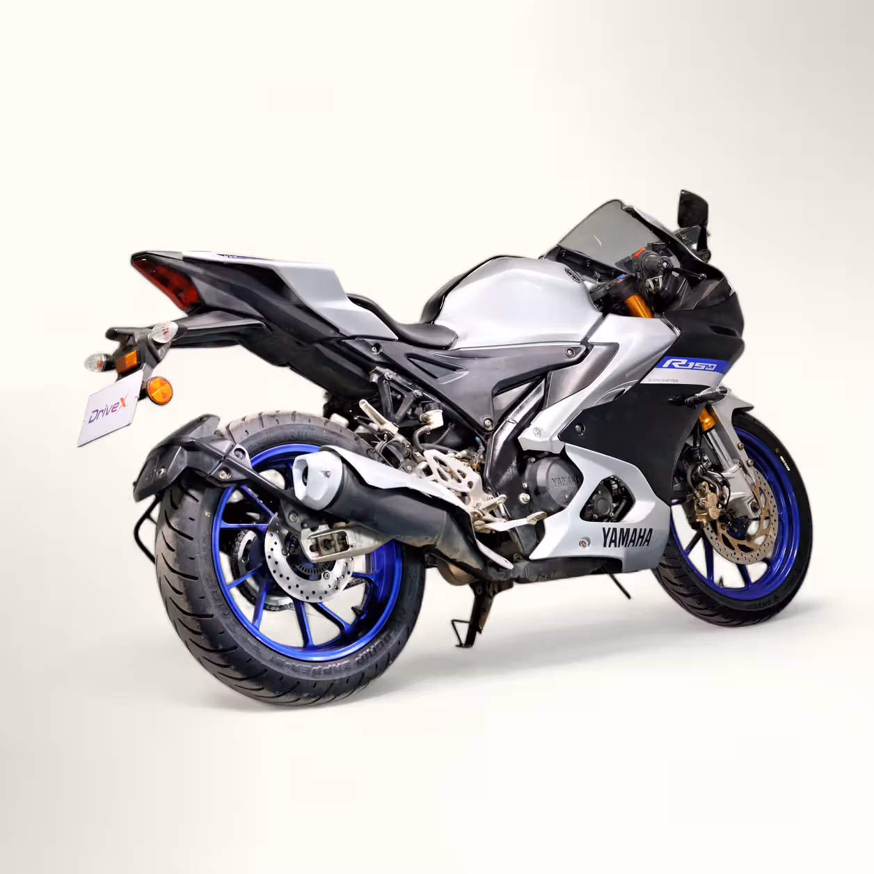 Yamaha R15M STD