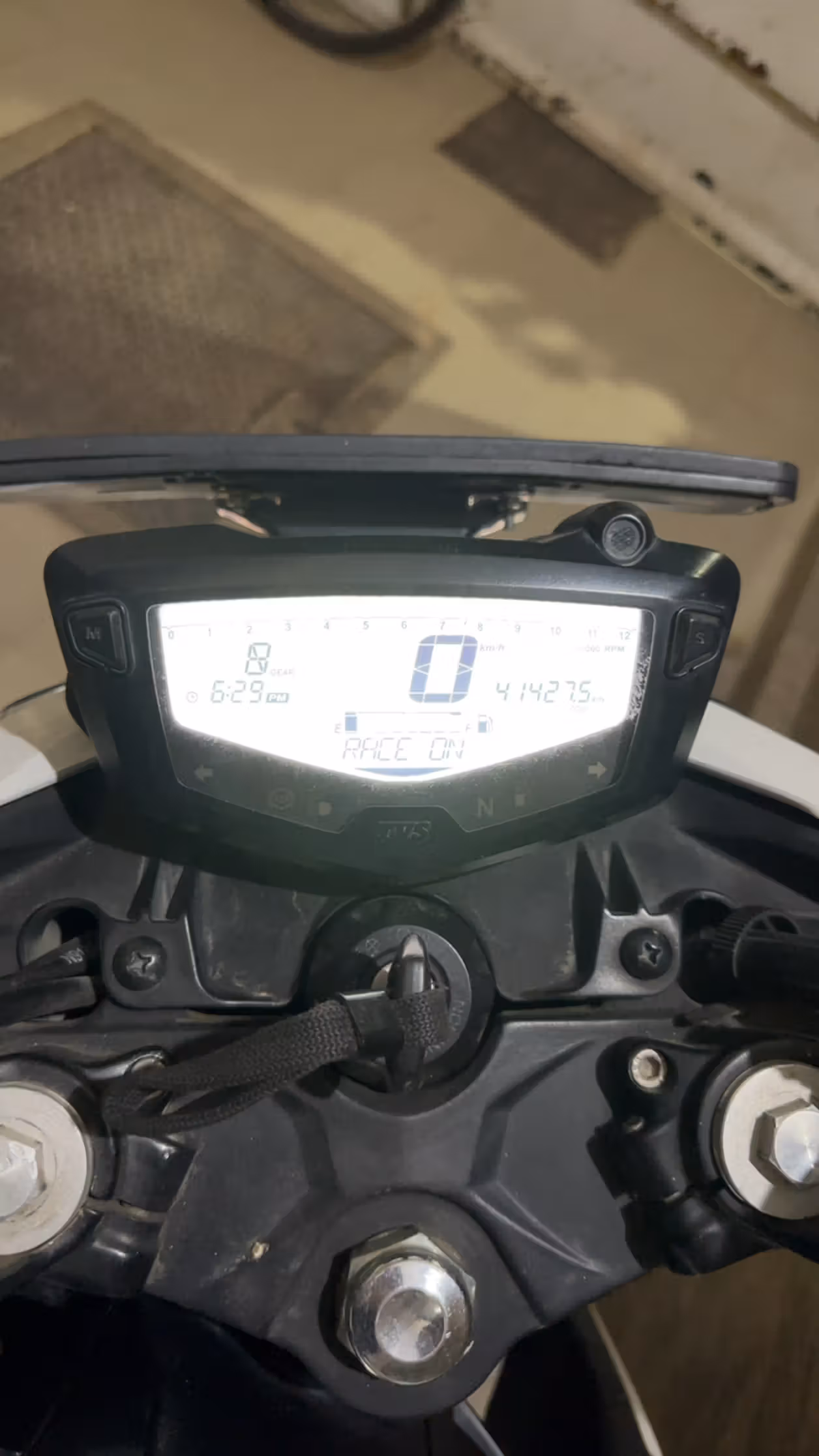 TVS Apache RTR 200 4V