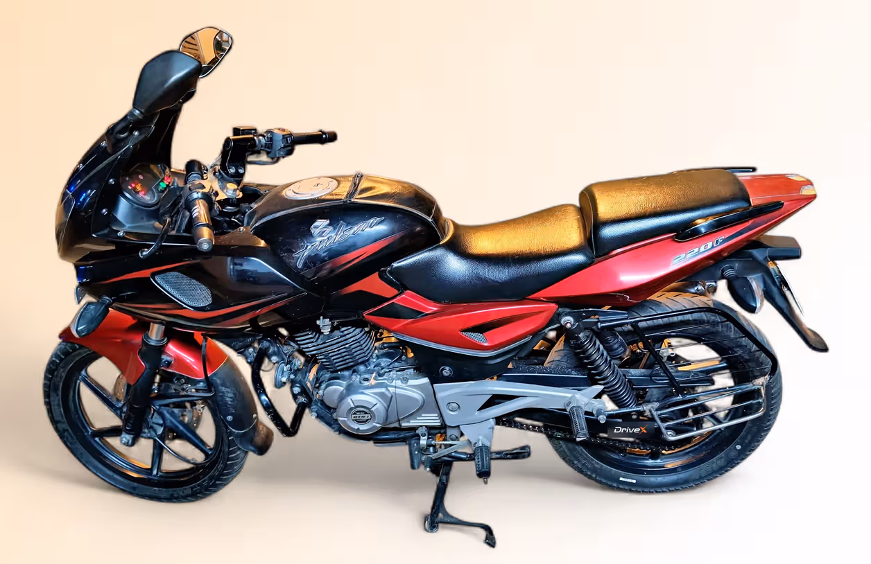 Bajaj Pulsar 220