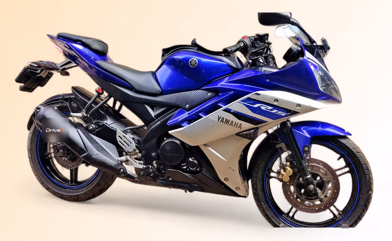 Yamaha R15 V4 STD