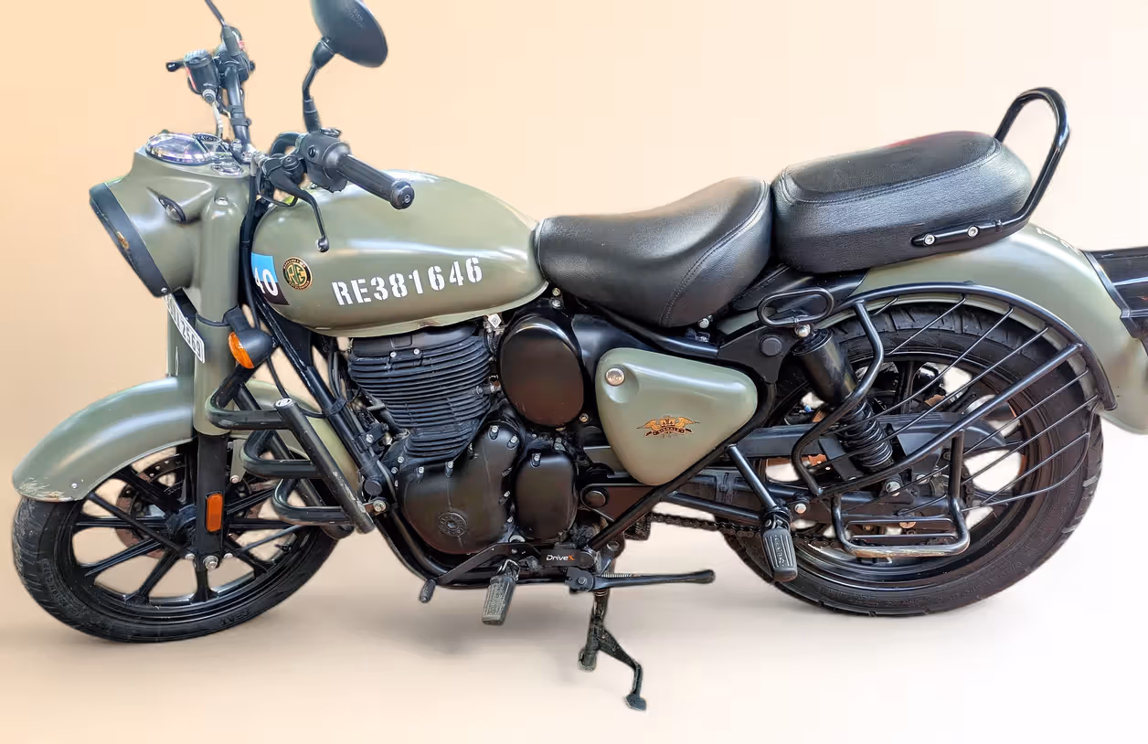 Royal Enfield Classic 350 Signals Edition