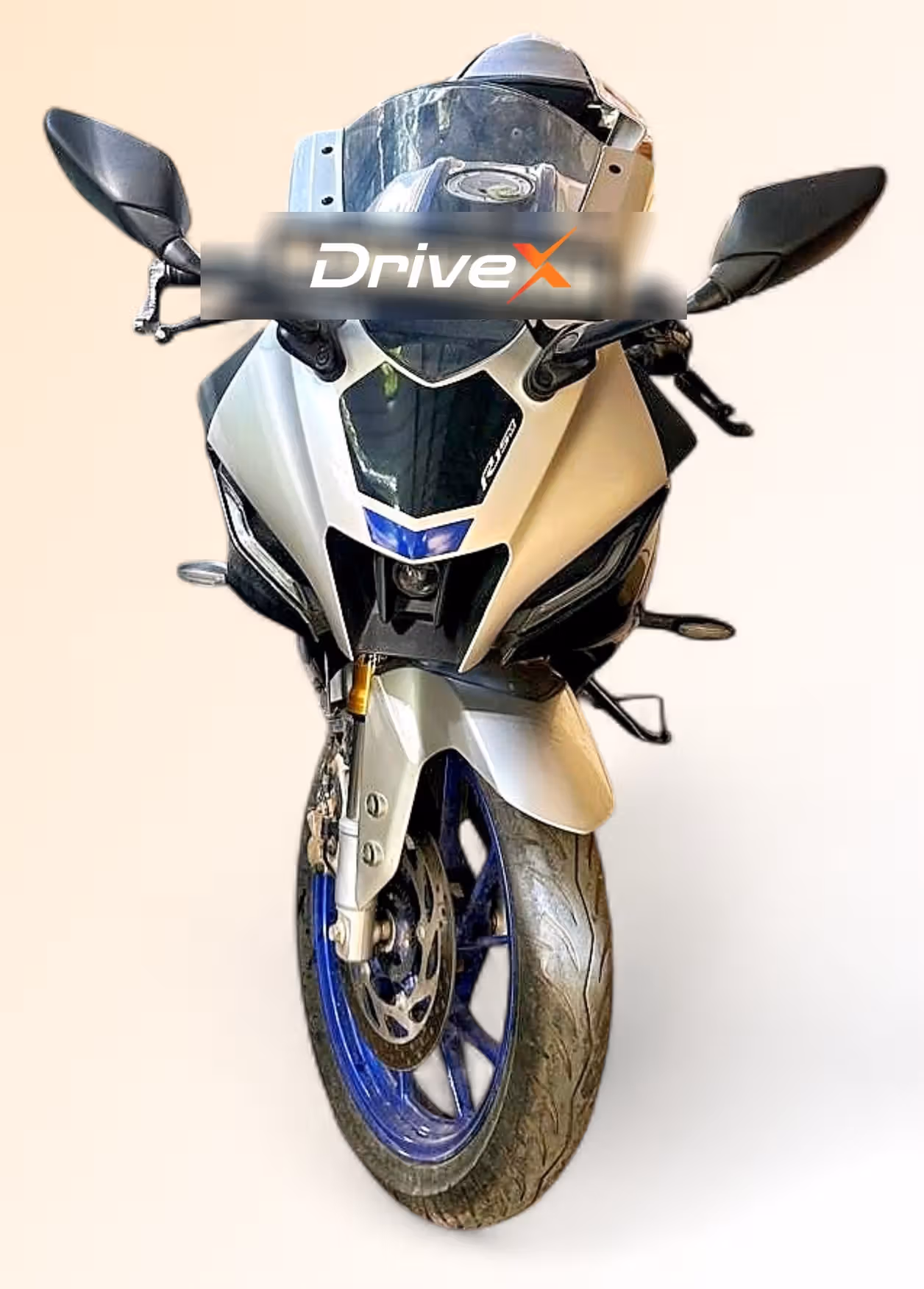 Yamaha R15M STD