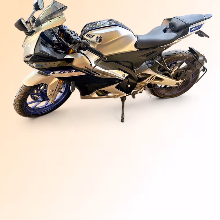 Yamaha R15M STD