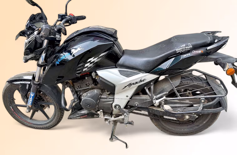 TVS Apache RTR 160 4V FI