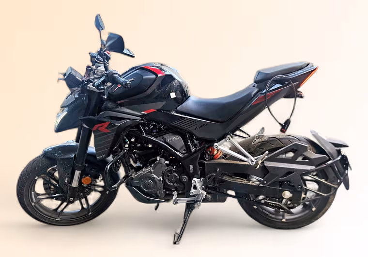 Hero Xtreme 250R STD