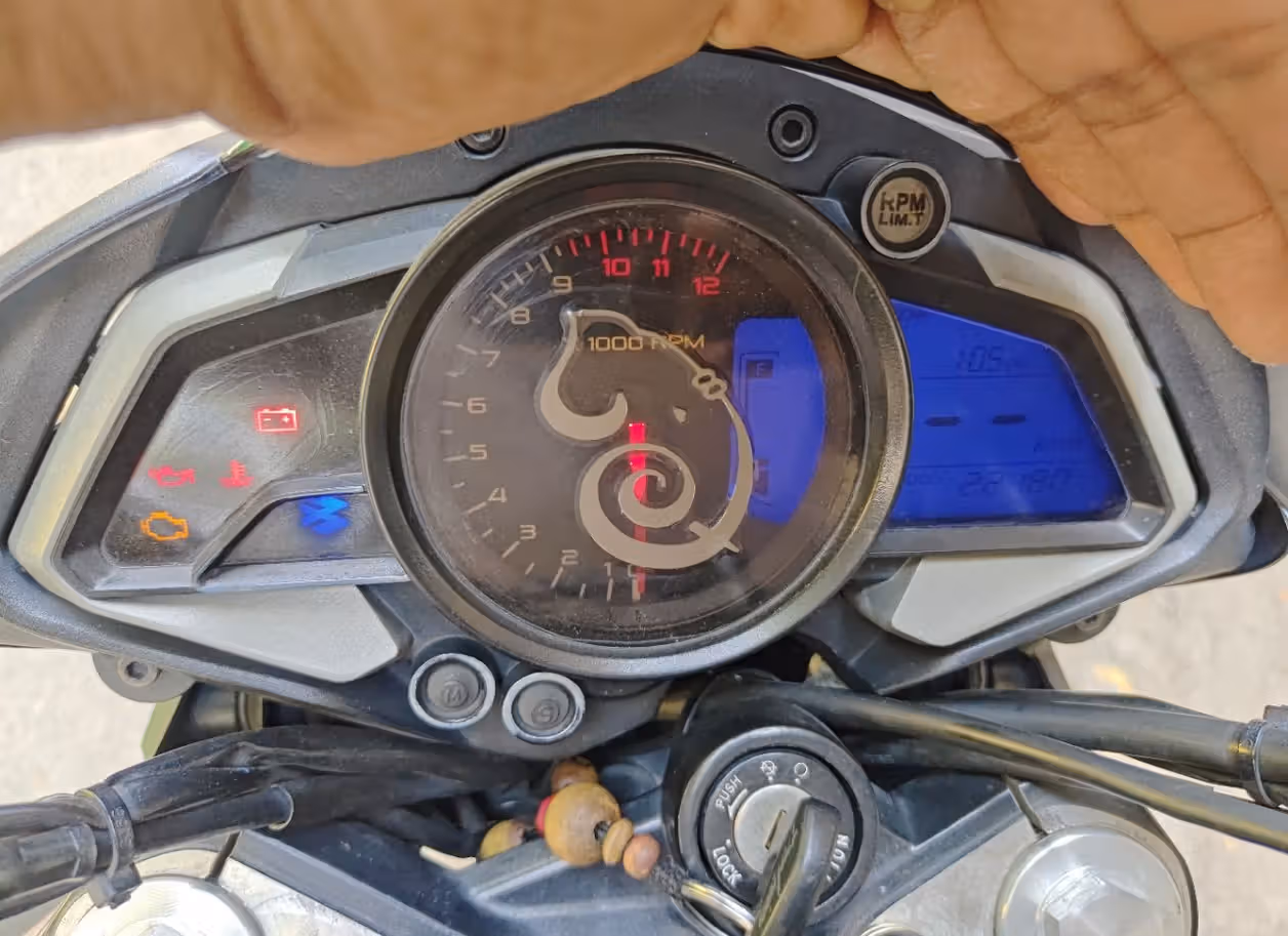 Bajaj Pulsar NS 200 ABS FI