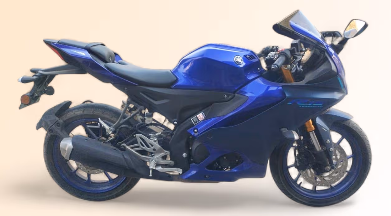 Yamaha R15 V4 STD