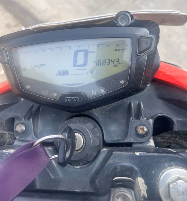 TVS Apache RTR 160 4V Disc ABS BS6