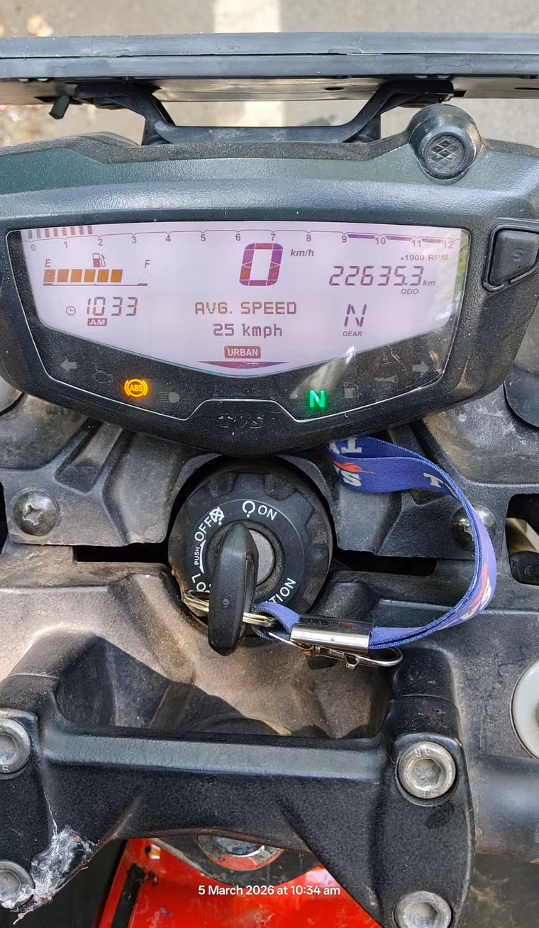 TVS Apache RTR 160 4V FI
